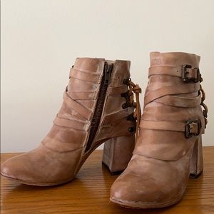 FreeBird-Hero ankle boots, tan size 7